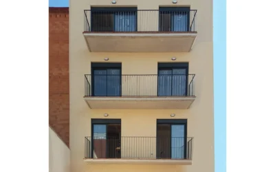 Edificio de cuatro viviendas dúplex en Viladecans (Barcelona)